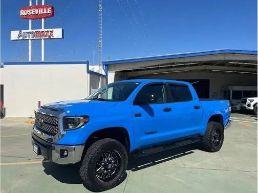 2020 Toyota Tundra SR5 4WD photo
