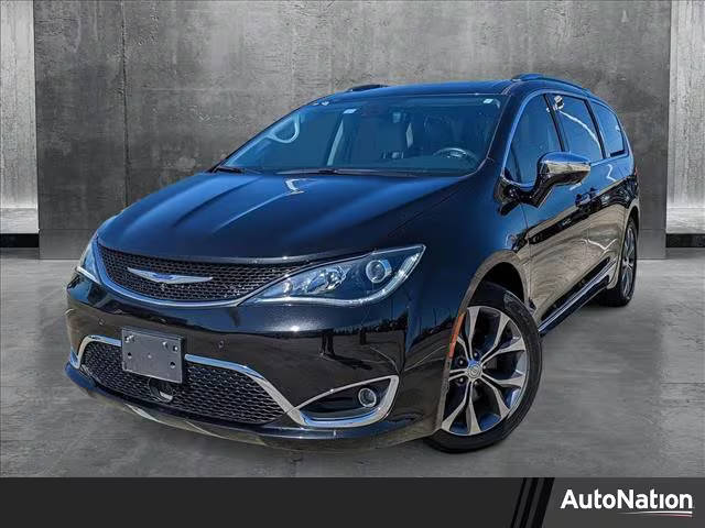 2020 Chrysler Pacifica Minivan Limited FWD photo