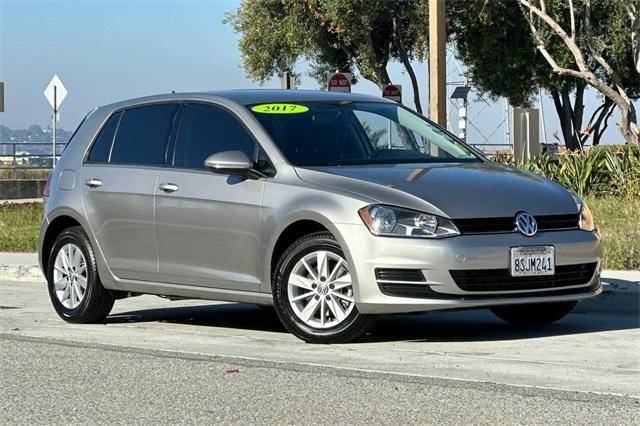 2017 Volkswagen Golf S FWD photo