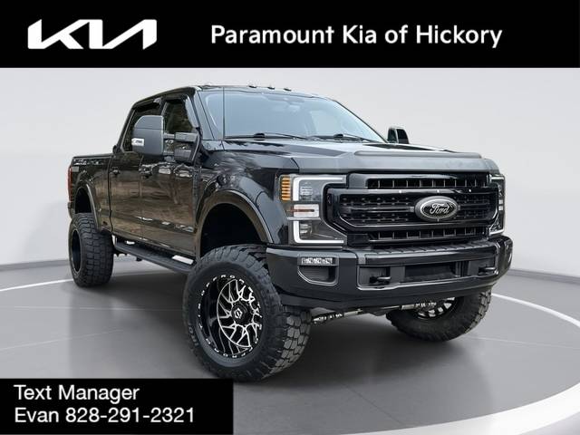 2020 Ford F-250 Super Duty LARIAT 4WD photo