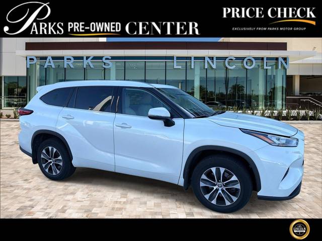 2020 Toyota Highlander XLE AWD photo
