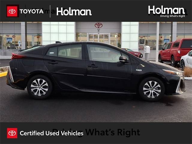 2020 Toyota Prius Prime LE FWD photo