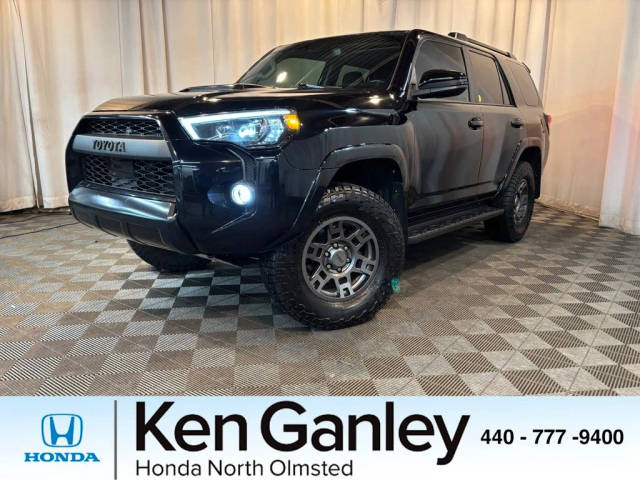 2020 Toyota 4Runner Venture 4WD photo