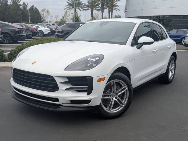 2020 Porsche Macan S AWD photo