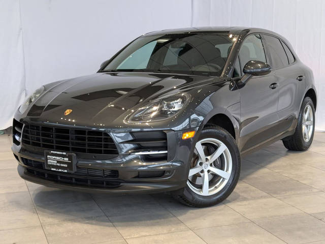 2020 Porsche Macan  AWD photo