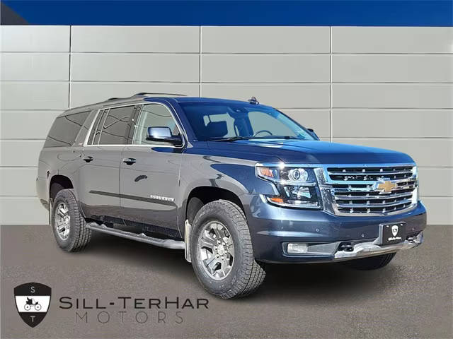 2019 Chevrolet Suburban LT 4WD photo