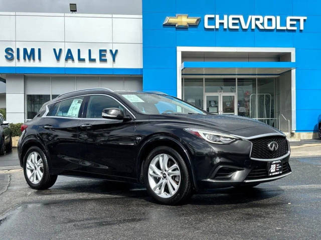 2019 Infiniti QX30 LUXE FWD photo