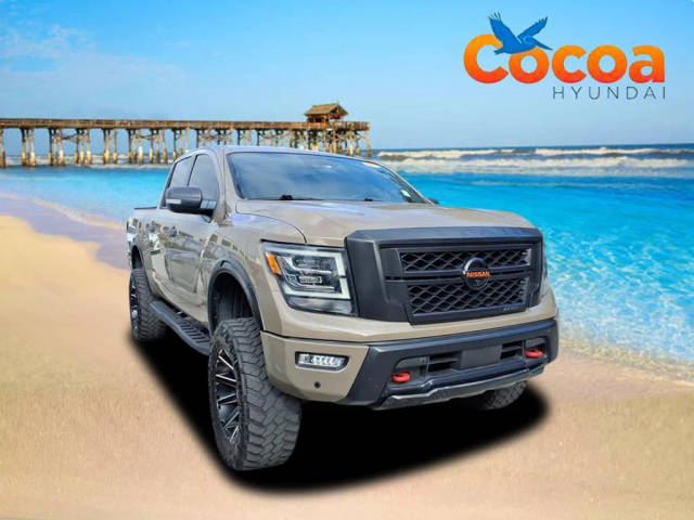 2020 Nissan Titan PRO-4X 4WD photo