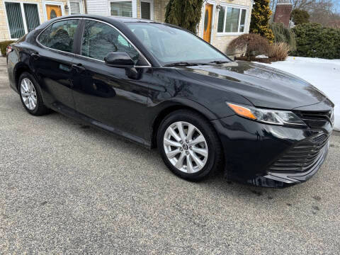 2019 Toyota Camry LE FWD photo