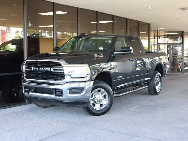 2019 Ram 2500 Big Horn 4WD photo