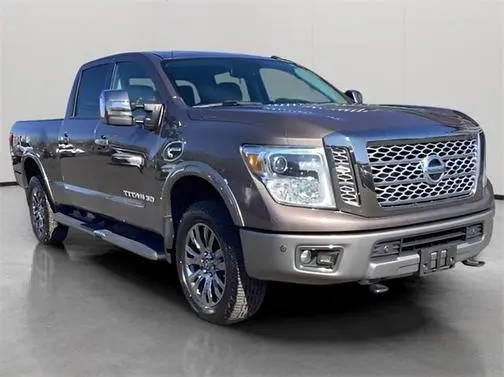 2018 Nissan Titan XD Platinum Reserve 4WD photo