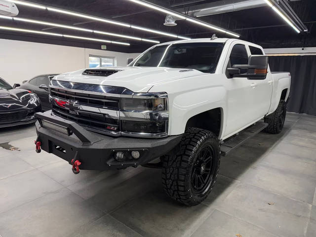 2019 Chevrolet Silverado 2500HD LT 4WD photo