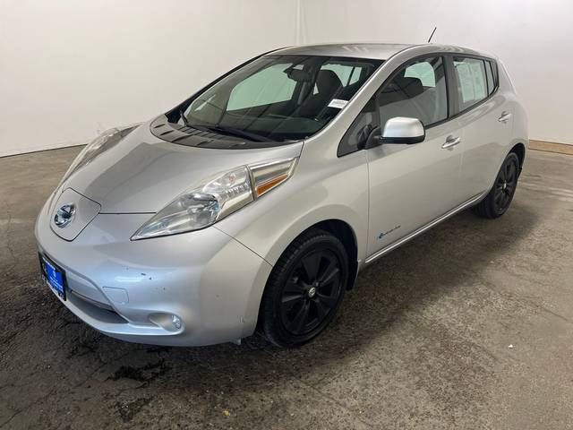 2015 Nissan Leaf SV FWD photo