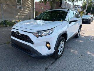 2019 Toyota RAV4 XLE AWD photo
