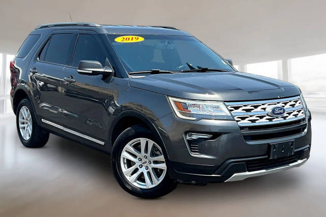 2019 Ford Explorer XLT 4WD photo
