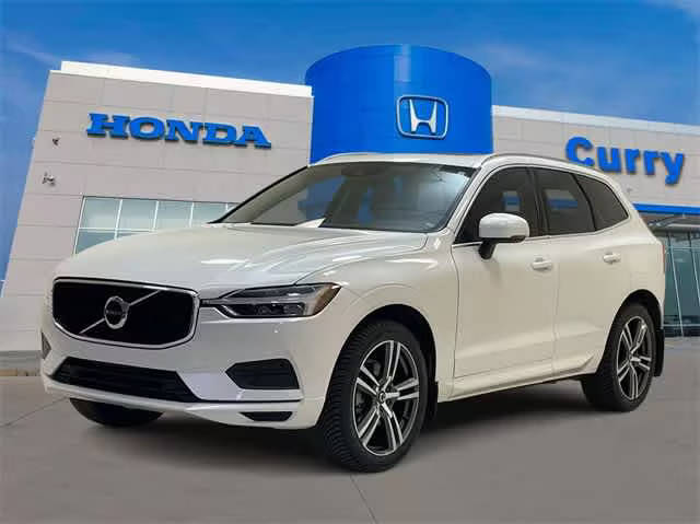 2020 Volvo XC60 Momentum FWD photo