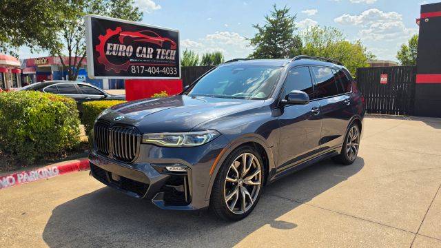 2020 BMW X7 M50i AWD photo