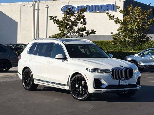 2020 BMW X7 xDrive40i AWD photo