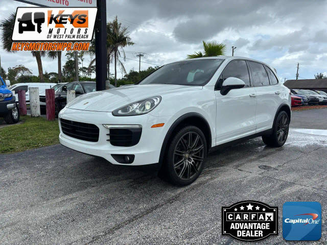 2016 Porsche Cayenne  AWD photo
