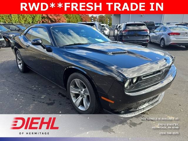 2019 Dodge Challenger SXT RWD photo