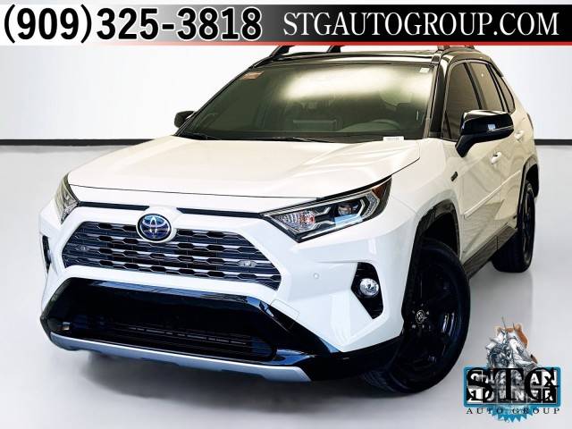 2020 Toyota RAV4 Hybrid XSE AWD photo