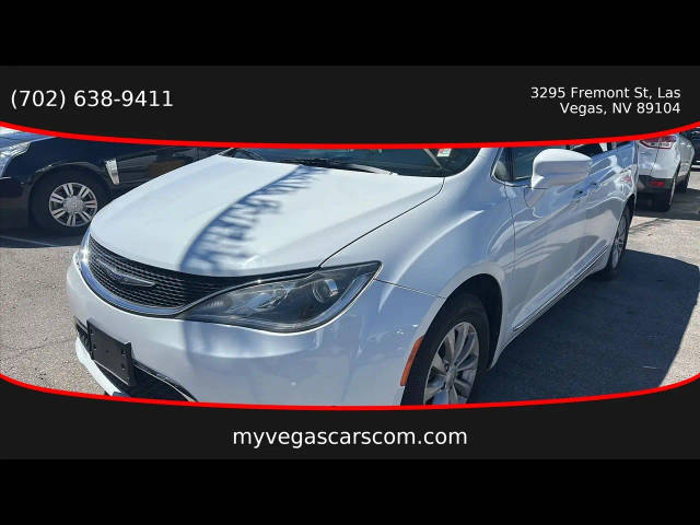 2019 Chrysler Pacifica Minivan Touring L FWD photo