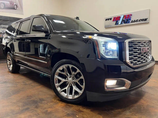 2020 GMC Yukon XL Denali RWD photo