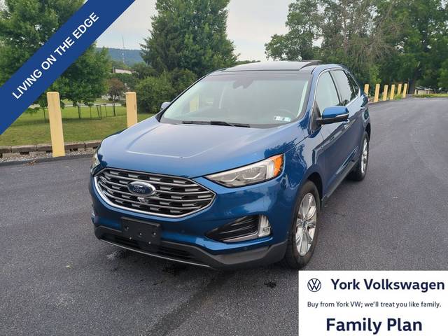 2020 Ford Edge Titanium AWD photo