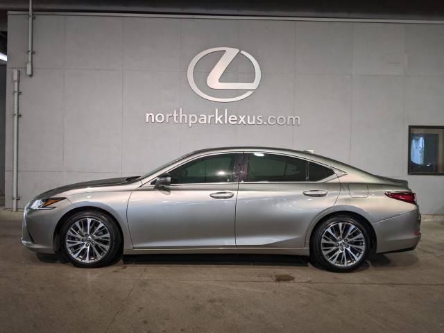 2020 Lexus ES ES 350 FWD photo