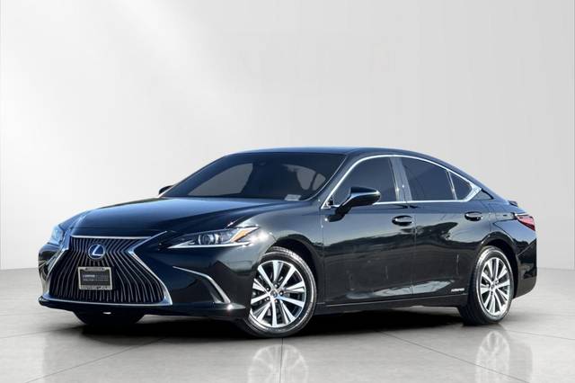 2020 Lexus ES ES 300h FWD photo