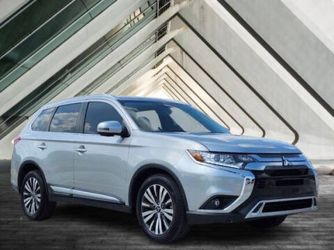 2019 Mitsubishi Outlander SEL 4WD photo