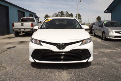 2019 Toyota Camry LE FWD photo