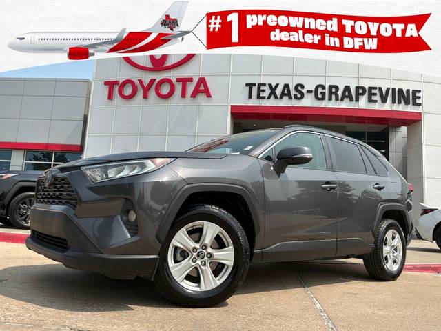2019 Toyota RAV4 XLE FWD photo