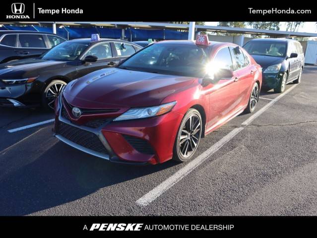2018 Toyota Camry XSE FWD photo