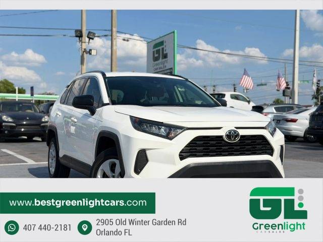 2020 Toyota RAV4 LE FWD photo