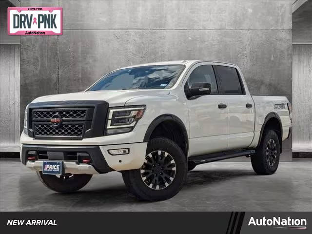 2020 Nissan Titan PRO-4X 4WD photo