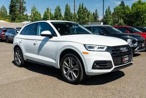 2020 Audi Q5 Premium Plus AWD photo