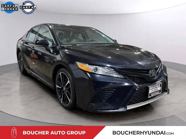 2020 Toyota Camry XSE FWD photo