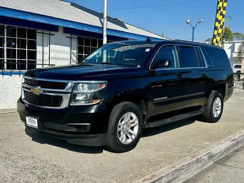 2019 Chevrolet Suburban LT 4WD photo