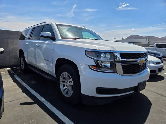 2019 Chevrolet Suburban LT 4WD photo