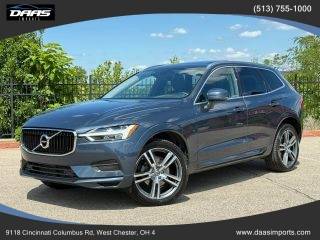 2020 Volvo XC60 Momentum AWD photo