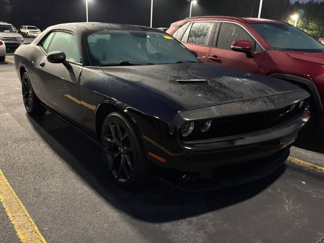 2020 Dodge Challenger SXT RWD photo