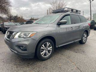 2019 Nissan Pathfinder SV 4WD photo
