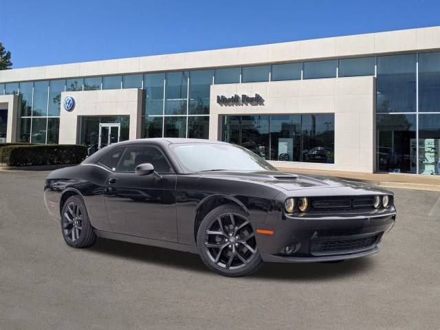 2020 Dodge Challenger SXT RWD photo