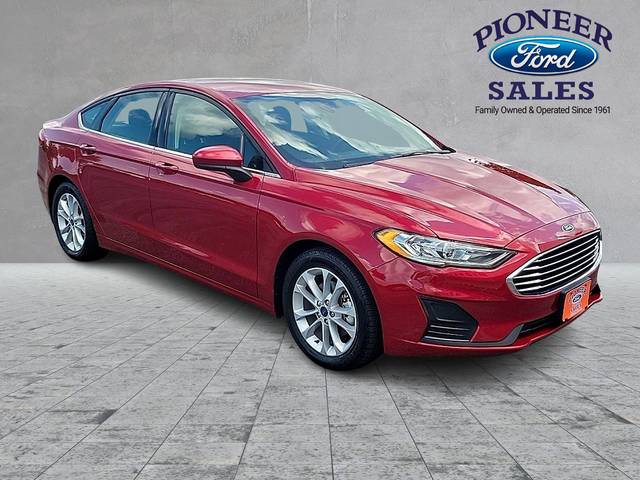 2020 Ford Fusion SE FWD photo