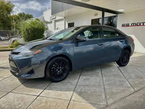 2018 Toyota Corolla LE FWD photo