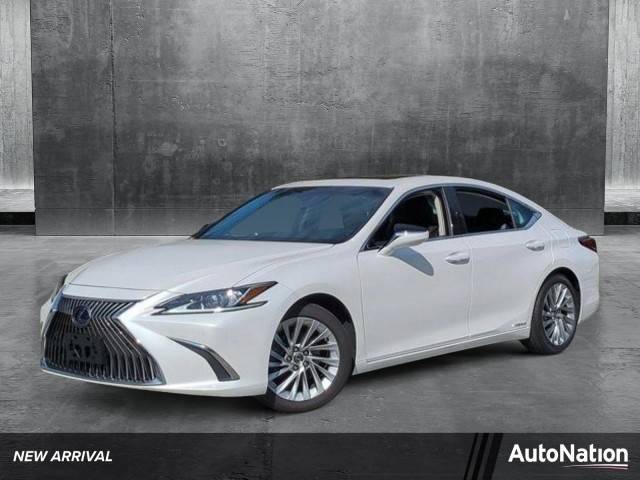 2020 Lexus ES ES 300h Luxury FWD photo