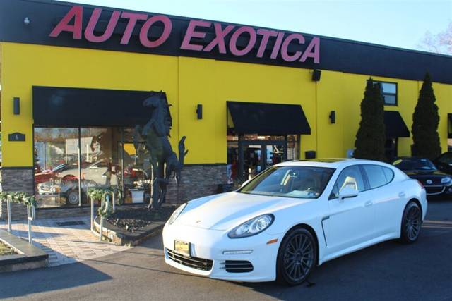 2015 Porsche Panamera 4 AWD photo