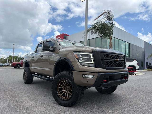 2020 Nissan Titan PRO-4X 4WD photo