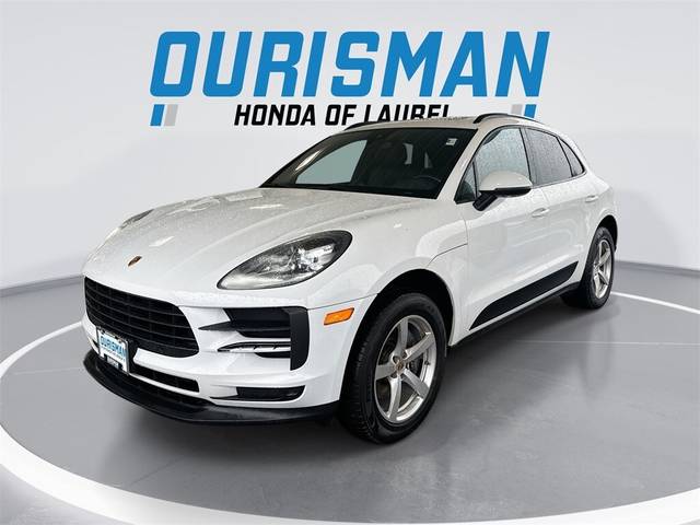 2020 Porsche Macan AWD photo